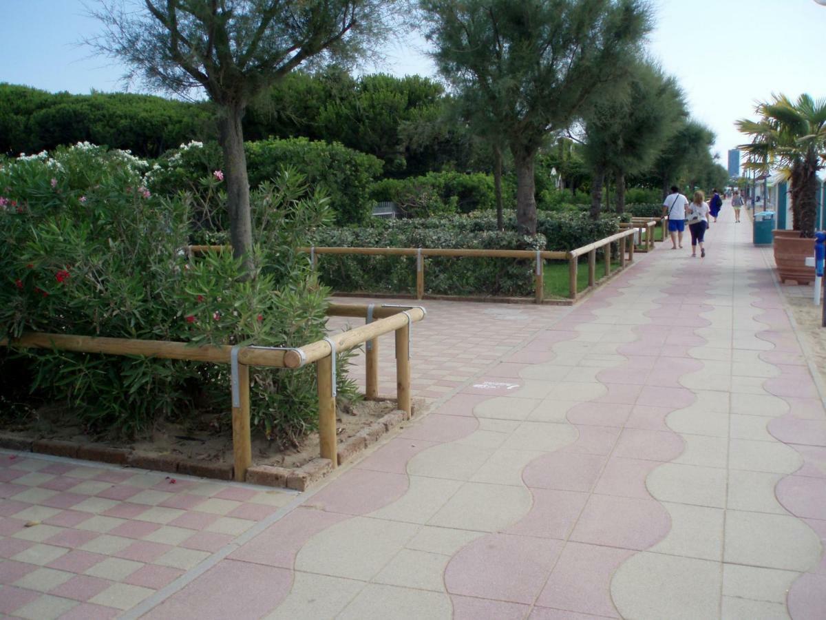 App4Rent - Villa Cristina 5 - Rinnovato Lido di Jesolo Luaran gambar